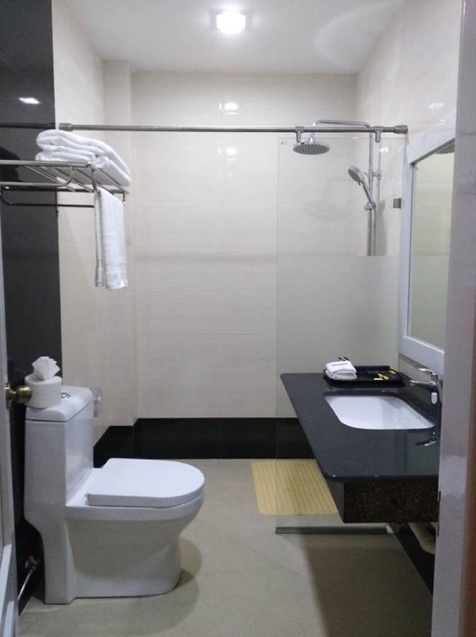 Hotel Htein Thar Таунджи Екстериор снимка