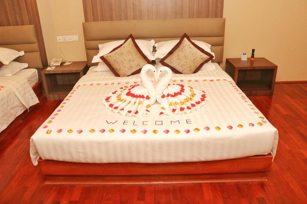 Hotel Htein Thar Таунджи Екстериор снимка