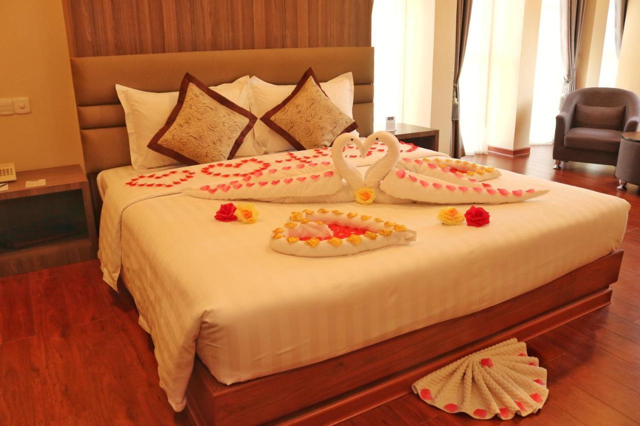 Hotel Htein Thar Таунджи Екстериор снимка